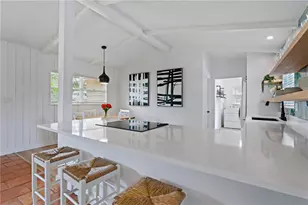 1451 S Jefferson Ave, Sarasota, FL 34239 - Photo 12