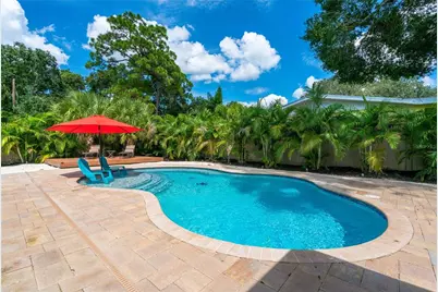 1451 S Jefferson Avenue, Sarasota, FL 34239 - Photo 2