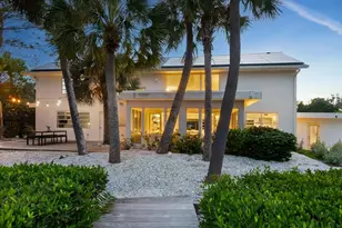 7665 Sanderling Rd, Sarasota, FL 34242 - Photo 56