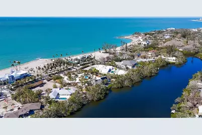 7665 Sanderling Road, Sarasota, FL 34242 - Photo 10