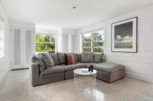 7665 Sanderling Rd, Sarasota, FL 34242 - Photo 42