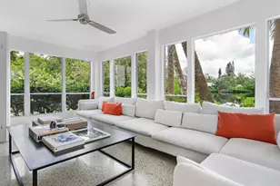 7665 Sanderling Rd, Sarasota, FL 34242 - Photo 16