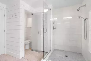 7665 Sanderling Rd, Sarasota, FL 34242 - Photo 38