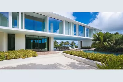 7665 Sanderling Road, Sarasota, FL 34242 - Photo 2