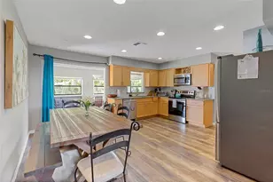 309 Shore T Rd, Nokomis, FL 34275 - Photo 16