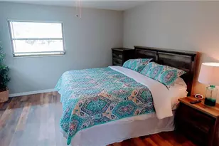 309 Shore T Rd, Nokomis, FL 34275 - Photo 8