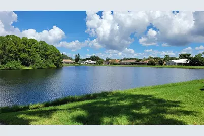 7557 Fairlinks Court, Sarasota, FL 34243 - Photo 18