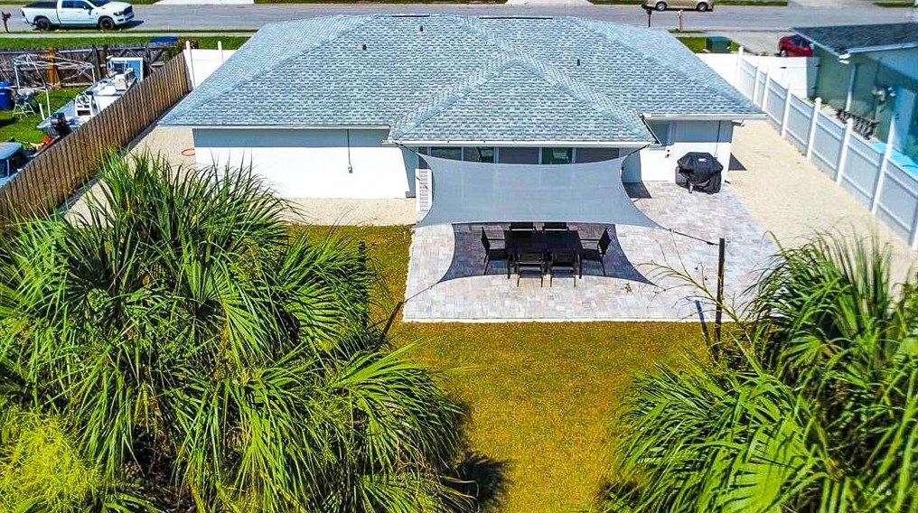 2845 Indianwood Dr, Sarasota FL  34232-6010 exterior