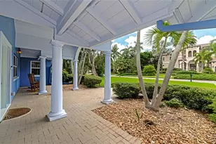 1389 Harbor Dr, Sarasota, FL 34239 - Photo 18