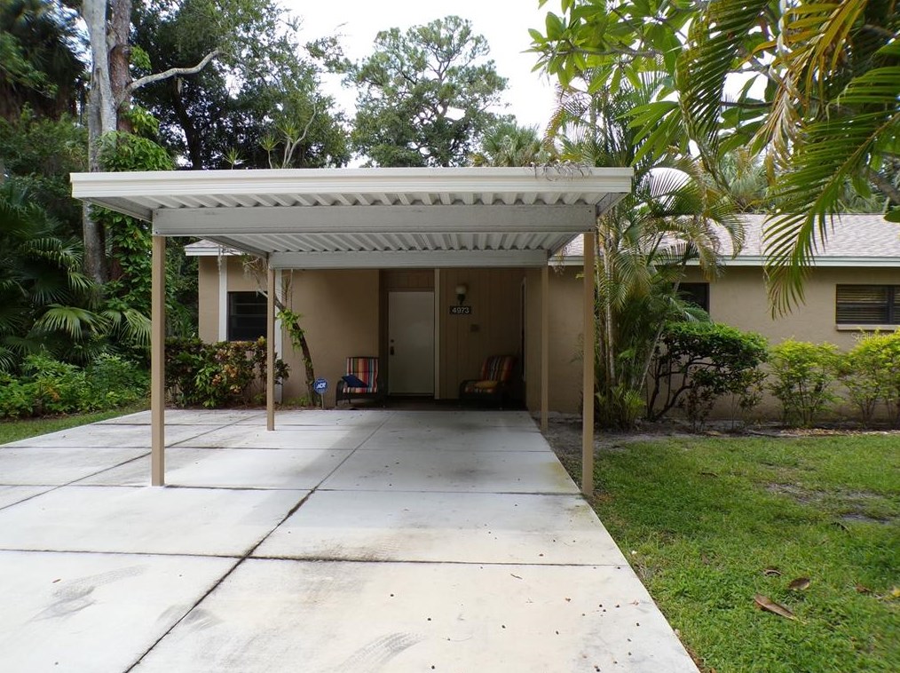 4973 Village Gardens Dr, Sarasota, FL 34234-4020