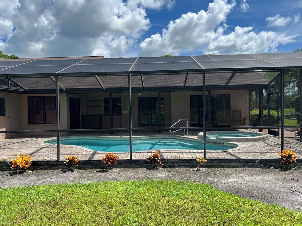 8315 Turnberry Cir, Sarasota, FL 34241