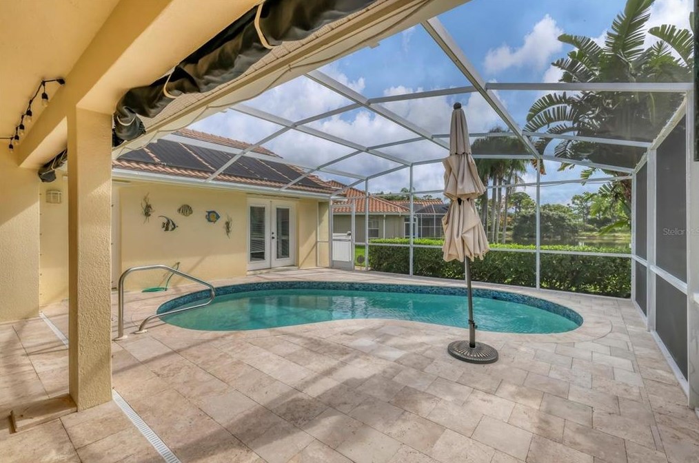 4224 Hearthstone Dr, Sarasota FL 34238-3232 exterior