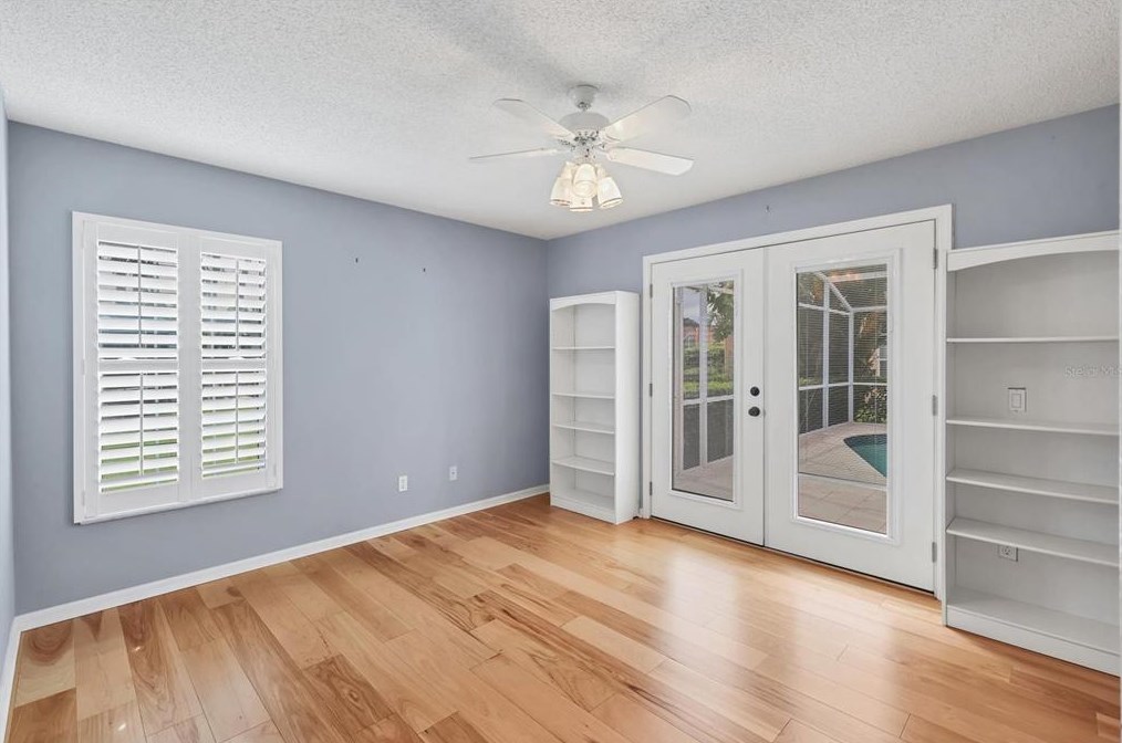 4224 Hearthstone Dr, Sarasota FL 34238-3232 exterior