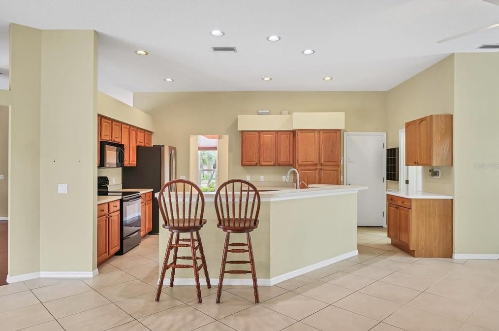 4224 Hearthstone Dr, Sarasota FL 34238-3232 exterior