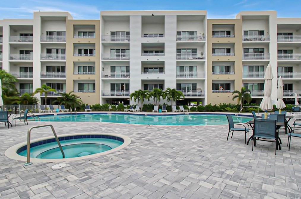 1703 N Tamiami Trl #503, Sarasota, FL 34234