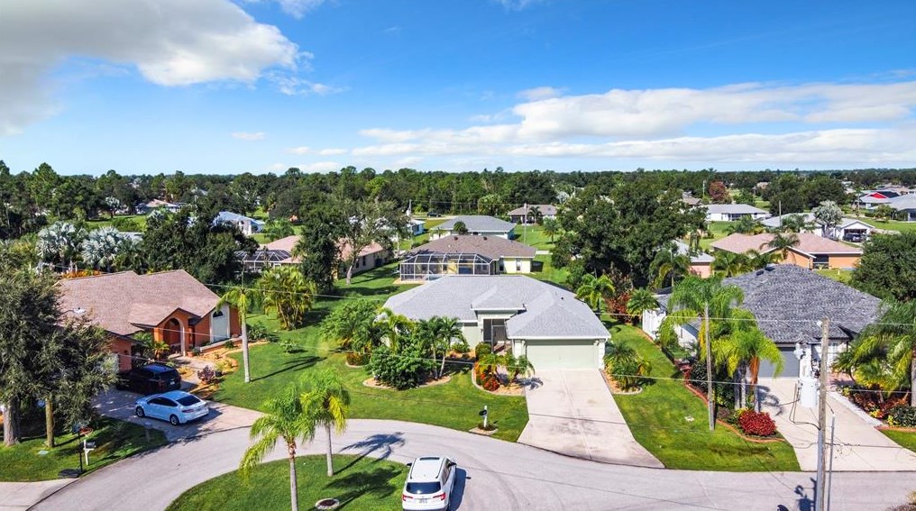 119 Sao Luiz St, Punta Gorda, FL 33983