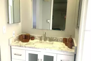 1714 Meadowood St, Sarasota, FL 34231 - Photo 20