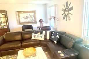 1714 Meadowood St, Sarasota, FL 34231 - Photo 8