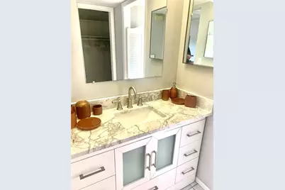 1714 Meadowood Street, Sarasota, FL 34231 - Photo 16