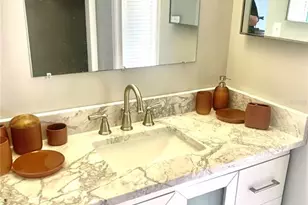 1714 Meadowood St, Sarasota, FL 34231 - Photo 16