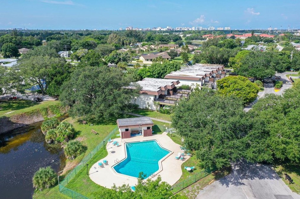 3354 Ramblewood Ct, Sarasota, FL 34237-3842
