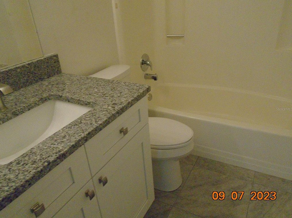 2182 Hansen St, Sarasota, FL 34231