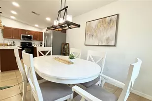 2431 Loma Linda St, Sarasota, FL 34239 - Photo 14