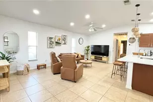 2431 Loma Linda St, Sarasota, FL 34239 - Photo 8