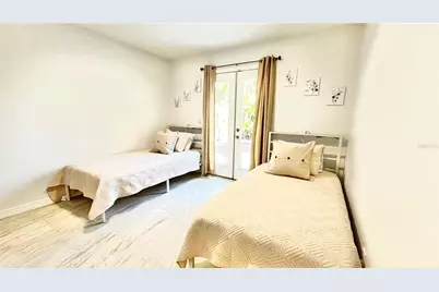 2431 Loma Linda Street, Sarasota, FL 34239 - Photo 20