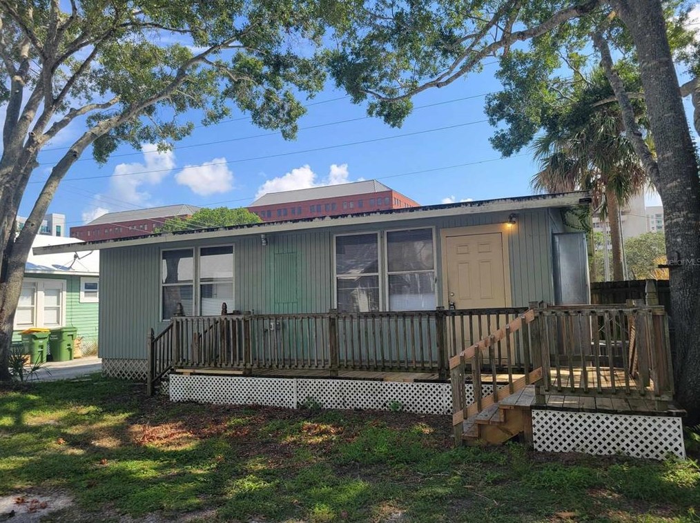 1767 Fruitville Rd, Sarasota, FL 34236