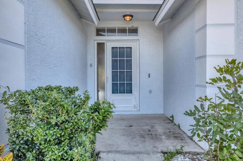 6933 43rd Ct E, Sarasota, FL 34243