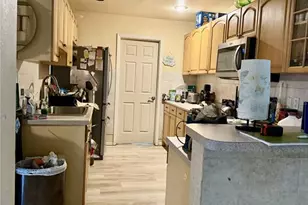 361 Porpoise Rd, Venice, FL 34293 - Photo 4