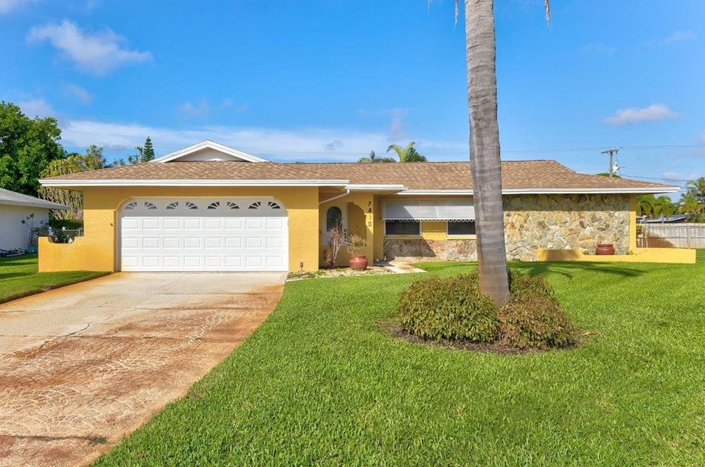 7410 13th Ave, Bradenton, FL 34209-1101