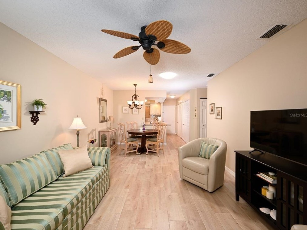 2508 Golf Course Dr #606, Sarasota, FL 34234