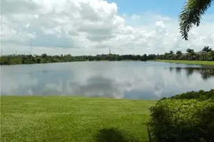 3825 45th Terrace W, Bradenton, FL 34210 - Photo 2