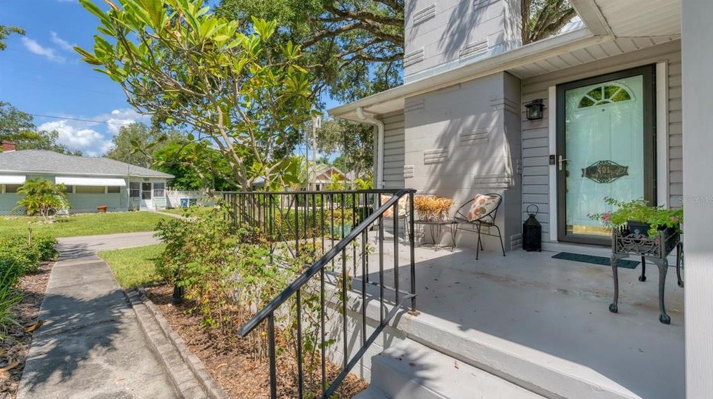 401 28th St, Bradenton, FL 34205-4211