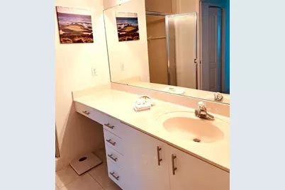 9641 Castle Point Drive #1225, Sarasota, FL 34238 - Photo 14