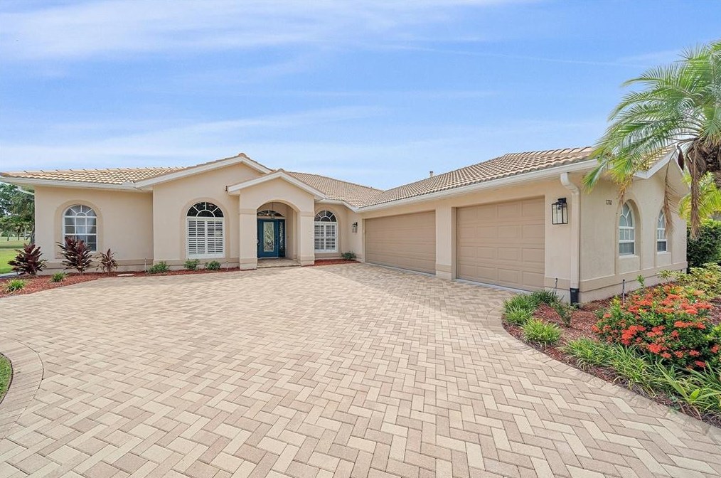 7730 Camden Harbour Dr, Bradenton, FL 34212-9312