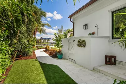 501 Harbor Point Road, Longboat Key, FL 34228 - Photo 76