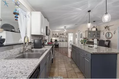 8454 Imperial Circle, Palmetto, FL 34221 - Photo 4