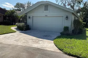 7861 Pine Trace Dr, Sarasota, FL 34243 - Photo 2