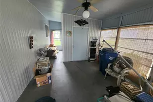 5317 Chateau Ln, Bradenton, FL 34207 - Photo 28