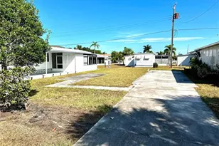 3112 10th St W, Palmetto, FL 34221 - Photo 1