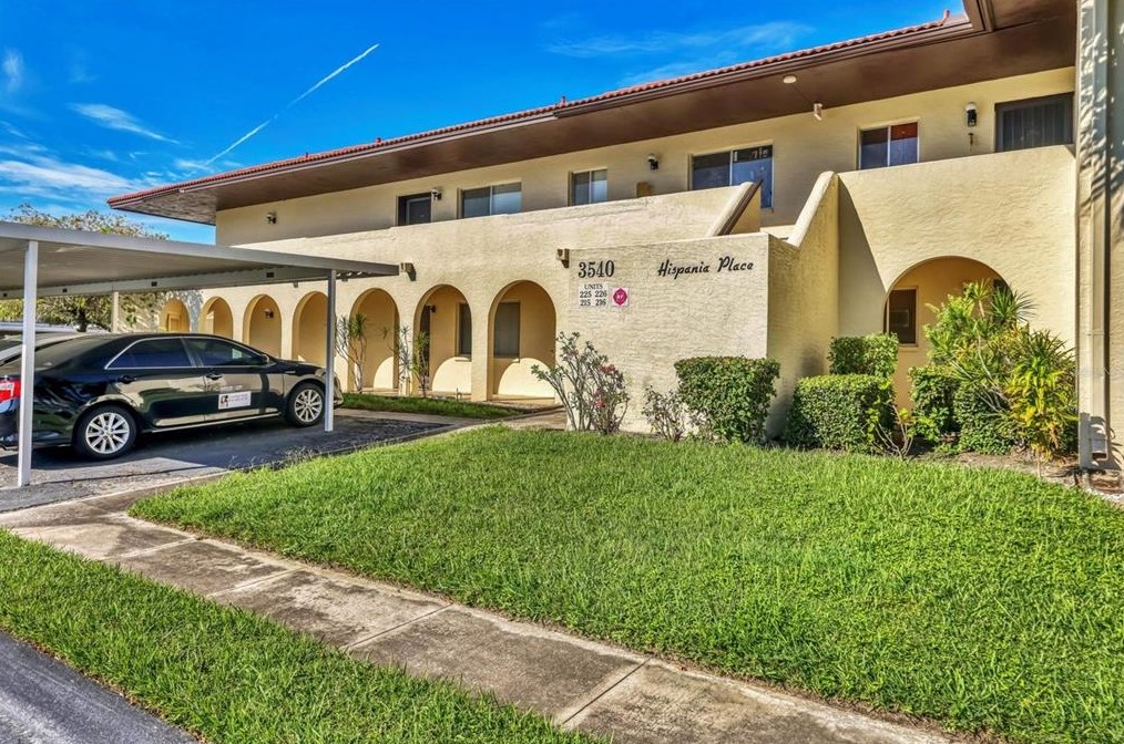 3540 Hispania Pl #216, Sarasota, FL 34232
