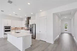 705 Anegada Ln, Sarasota, FL 34234 - Photo 6