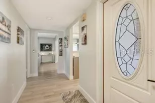 2607 Riverbluff Pkwy, Sarasota, FL 34231 - Photo 8