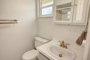 2607 Riverbluff Pkwy, Sarasota, FL 34231 - Photo 24