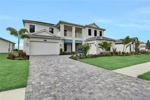 2477 Waterfront Cir, Sarasota, FL 34240 - Photo 2