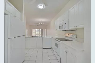 4210 Caddie Drive E #102, Bradenton, FL 34203 - Photo 8