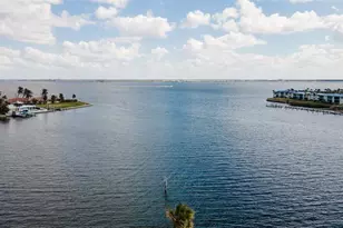 543 Key Royale Dr, Holmes Beach, FL 34217 - Photo 20